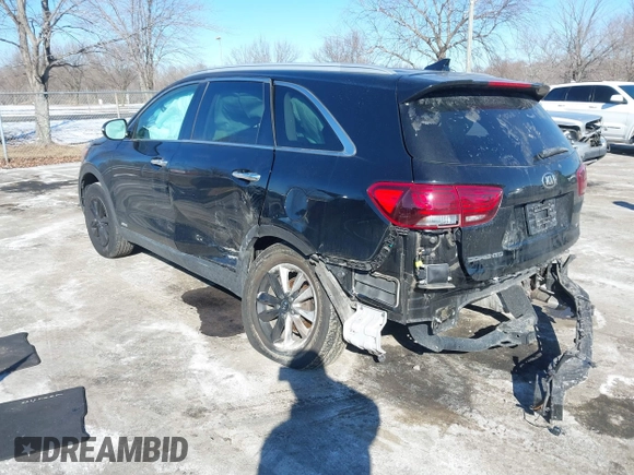 2019 Kia Sorento LX z VIN 5XYPGDA36KG520937, wystawiony jako IAAI lot #41420266 z przebiegiem 97 372 mil mil oraz . Historia ofert i sprzedaży dostępna na DreamBid. Obrazek 3.