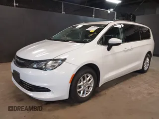 2020 Chrysler Voyager LXi z VIN 2C4RC1DG1LR265029, wystawiony jako IAAI lot #42043613 z przebiegiem 83 831 mil mil oraz . Historia ofert i sprzedaży dostępna na DreamBid. Obrazek 2.