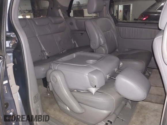 2009 Toyota Sienna XLE with VIN 5TDBK22C29S028110, listed as a IAAI auction lot 41496169 with 253,057 mi miles and . Bid and sale history available at DreamBid. Image 8.