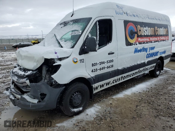 2020 Freightliner Sprinter z VIN W2Y5ECHY1LT039085, wystawiony jako Copart lot #49154725 z przebiegiem Nie podano mil oraz Szkody całkowita. Historia ofert i sprzedaży dostępna na DreamBid. Obrazek 1.