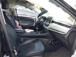 2022 Jeep Compass Latitude with VIN 3C4NJCBB4NT187403, listed as a IAAI auction lot 42109722 with 50,088 mi miles and . Bid and sale history available at DreamBid. Image 5.