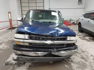 2000 Chevrolet Silverado 1500 LS with VIN 2GCEC19T3Y1333843, listed as a IAAI auction lot 41721344 with 1 mi miles. Bid and sale history available at carsss.com. Image 12.