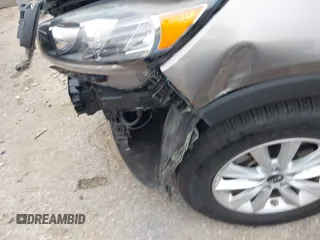 2019 Kia Sorento LX V6 with VIN 5XYPG4A57KG544567, listed as a IAAI auction lot 41608320 with 40,842 mi miles. Bid and sale history available at carsss.com. Image 6.