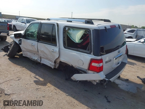 2011 Ford Expedition Limited z VIN 1FMJU1K55BEF47564, wystawiony jako IAAI lot #42032895 z przebiegiem Nie podano mil oraz . Historia ofert i sprzedaży dostępna na DreamBid. Obrazek 3.
