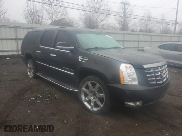 2010 Cadillac Escalade ESV Luxury z VIN 1GYUKHEF1AR199882, wystawiony jako Copart lot #49752735 z przebiegiem 201 061 mil mil oraz Czysty tytuł • Clean title. Historia ofert i sprzedaży dostępna na DreamBid. Obrazek 4.