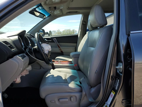 2012 Toyota Highlander Limited with VIN 5TDDK3EH6CS126926, listed as a Copart auction lot 56024295 with Not provided miles and Non repairable. Bid and sale history available at DreamBid. Image 7.