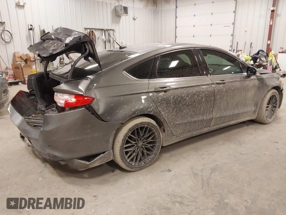 2014 Ford Fusion SE with VIN 1FA6P0HD9E5355536, listed as a IAAI auction lot 41706159 with 201,941 mi miles. Bid and sale history available at carsss.com. Image 4.
