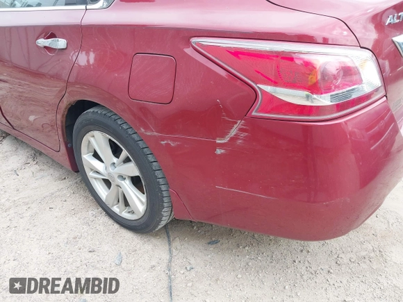 2013 Nissan Altima SV with VIN 1N4AL3AP4DN400652, listed as a IAAI auction lot 42147677 with 133,908 mi miles and . Bid and sale history available at DreamBid. Image 6.