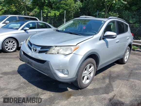 2013 Toyota RAV4 XLE с VIN JTMRFREV9DD022222, выставлен на аукционе IAAI как лот 42530180 с пробегом 218 930 миль миль и . История ставок и продаж доступна на DreamBid. Изображение 18.