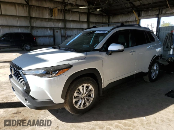 2023 Toyota Corolla Cross LE с VIN 7MUCAABG3PV053900, выставлен на аукционе Copart как лот 47088935 с пробегом 8 705 миль миль и Списание • Salvage title. История ставок и продаж доступна на DreamBid. Изображение 1.