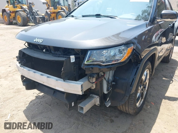 2018 Jeep Compass Limited with VIN 3C4NJCCB5JT253420, listed as a IAAI auction lot 42443809 with 98,057 mi miles and . Bid and sale history available at DreamBid. Image 20.