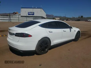 2013 Tesla Model S with VIN 5YJSA1AG3DFP11108, listed as a Copart auction lot 56247045 with 159,703 mi miles and Clean title. Bid and sale history available at DreamBid. Image 3.