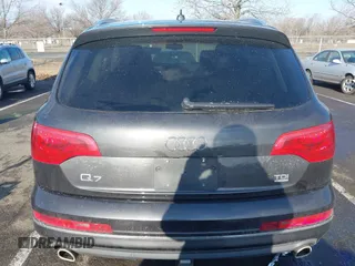 2014 Audi Q7 Premium Plus z VIN WA1LMAFE7ED012604, wystawiony jako IAAI lot #41526909 z przebiegiem 102 187 mil mil oraz . Historia ofert i sprzedaży dostępna na DreamBid. Obrazek 16.