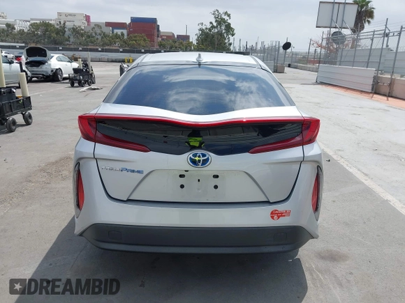 2017 Toyota Prius Plus z VIN JTDKARFPXH3053894, wystawiony jako IAAI lot #42208119 z przebiegiem 115 439 mil mil oraz . Historia ofert i sprzedaży dostępna na DreamBid. Obrazek 16.