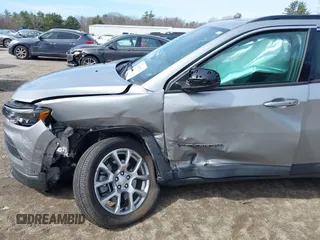 2023 Jeep Compass Latitude Lux с VIN 3C4NJDFN4PT558945, выставлен на аукционе IAAI как лот 41855576 с пробегом 9 375 миль миль и . История ставок и продаж доступна на DreamBid. Изображение 6.