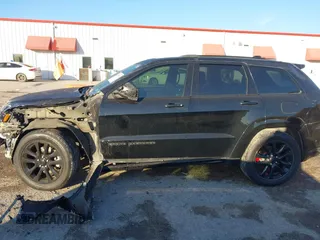2018 Jeep Grand Cherokee High Altitude with VIN 1C4RJFCT4JC378030, listed as a IAAI auction lot 41319022 with 113,806 mi miles. Bid and sale history available at carsss.com. Image 14.