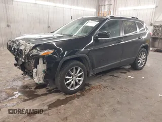 2018 Jeep Cherokee Limited with VIN 1C4PJMDB5JD617757, listed as a IAAI auction lot 40944952 with 81,573 mi miles. Bid and sale history available at carsss.com. Image 18.