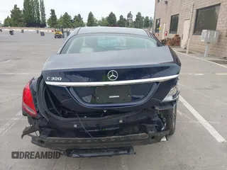 2018 Mercedes-Benz C 300 with VIN WDDWF4JB5JR416368, listed as a IAAI auction lot 42474237 with 42,861 mi miles and . Bid and sale history available at DreamBid. Image 17.