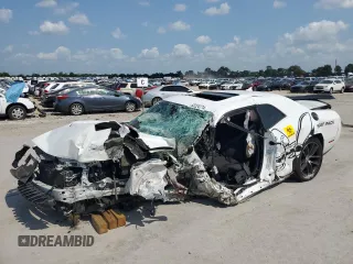 2016 Dodge Challenger R/T Scat Pack z VIN 2C3CDZFJ8GH148638, wystawiony jako Copart lot #63224774 z przebiegiem Nie podano mil oraz Szkody całkowita. Historia ofert i sprzedaży dostępna na DreamBid. Obrazek 1.