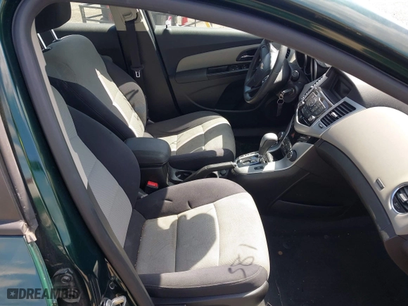 2014 Chevrolet Cruze LS with VIN 1G1PA5SG1E7114714, listed as a IAAI auction lot 41967581 with 246,526 mi miles. Bid and sale history available at carsss.com. Image 5.