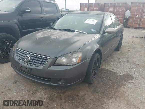 2005 Nissan Altima 2.5 S with VIN 1N4AL11D45C236617, listed as a IAAI auction lot 41913464 with 177,676 mi miles. Bid and sale history available at carsss.com. Image 2.