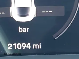2024 Porsche Taycan z VIN WP0AA2Y17RSA11446, wystawiony jako IAAI lot #42002260 z przebiegiem 21 094 mil mil oraz . Historia ofert i sprzedaży dostępna na DreamBid. Obrazek 16.