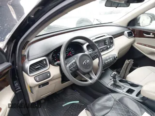 2016 Kia Sorento LX z VIN 5XYPGDA57GG037286, wystawiony jako IAAI lot #42479020 z przebiegiem 197 478 mil mil oraz . Historia ofert i sprzedaży dostępna na DreamBid. Obrazek 20.