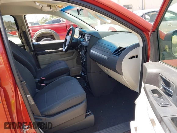 2008 Dodge Grand Caravan SE with VIN 2D8HN44HX8R669889, listed as a IAAI auction lot 42061298 with 236,640 mi miles and . Bid and sale history available at DreamBid. Image 5.