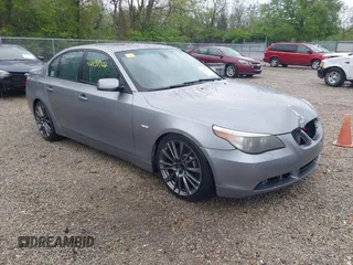 2005 BMW 5 Series 545i with VIN WBANB33555B089128, listed as a IAAI auction lot 42157702 with 206,362 mi miles and . Bid and sale history available at carsss.com. Image 1.