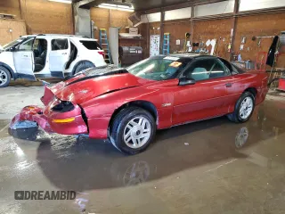 1996 Chevrolet Camaro Z28 z VIN 2G1FP22P0T2153212, wystawiony jako Copart lot #79871654 z przebiegiem 86 691 mil mil oraz Szkoda całkowita • Salvage title. Historia ofert i sprzedaży dostępna na DreamBid. Obrazek 1.