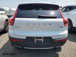 2019 Volvo XC40 Inscription with VIN YV4162UL5K2069273, listed as a Copart auction lot 64912823 with 8,553 mi miles. Bid and sale history available at carsss.com. Image 6.