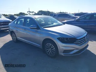 2021 Volkswagen Jetta S z VIN 3VWC57BU6MM088981, wystawiony jako IAAI lot #41400737 z przebiegiem 45 807 mil mil oraz . Historia ofert i sprzedaży dostępna na DreamBid. Obrazek 1.
