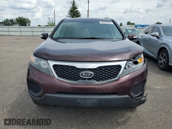 2013 Kia Sorento LX with VIN 5XYKTDA23DG389370, listed as a Copart auction lot 60645535 with 176,393 mi miles and Salvage title. Bid and sale history available at DreamBid. Image 5.