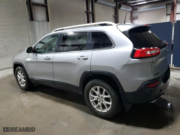 2016 Jeep Cherokee Latitude with VIN 1C4PJMCS2GW120678, listed as a Copart auction lot 50057775 with 151,811 mi miles and Clean Title. Bid and sale history available at carsss.com. Image 2.