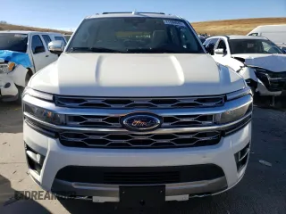 2022 Ford Expedition Platinum with VIN 1FMJU1MT3NEA18551, listed as a Copart auction lot 77594643 with 7,236 mi miles and Non Repairable. Bid and sale history available at carsss.com. Image 5.