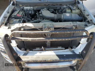 2004 Ford F-150 STX z VIN 1FTRX12WX4FA01069, wystawiony jako Copart lot #71503874 z przebiegiem 241 284 mil mil oraz Czysty tytuł • Clean title. Historia ofert i sprzedaży dostępna na DreamBid. Obrazek 11.