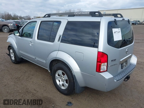 2007 Nissan Pathfinder SE z VIN 5N1AR18W77C613326, wystawiony jako IAAI lot #40773435 z przebiegiem 153 858 mil mil oraz . Historia ofert i sprzedaży dostępna na DreamBid. Obrazek 3.