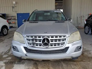 2011 Mercedes-Benz M 350 z VIN 4JGBB5GB9BA673191, wystawiony jako Copart lot #49085985 z przebiegiem 170 128 mil mil oraz Czysty tytuł • Clean title. Historia ofert i sprzedaży dostępna na DreamBid. Obrazek 5.