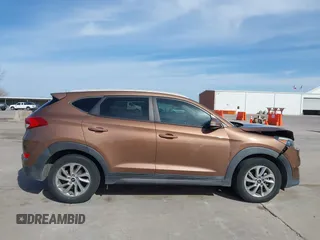 2016 Hyundai Tucson Limited with VIN KM8J33A20GU137662, listed as a IAAI auction lot 41818149 with 120,010 mi miles. Bid and sale history available at carsss.com. Image 13.