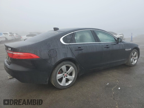 2018 Jaguar XF 25t with VIN SAJBR4FX9JCY69711, listed as a Copart auction lot 83402824 with 80,858 mi miles and Salvage Title. Bid and sale history available at carsss.com. Image 3.