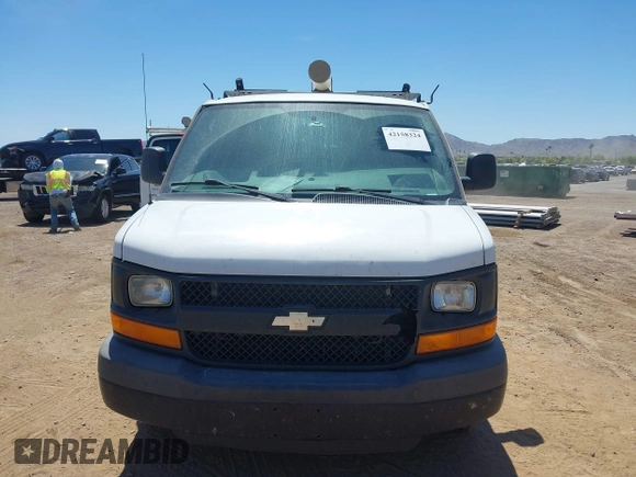 2015 Chevrolet Express Cargo with VIN 1GCWGFCF6F1261368, listed as a IAAI auction lot 42158324 with 196,406 mi miles. Bid and sale history available at carsss.com. Image 6.