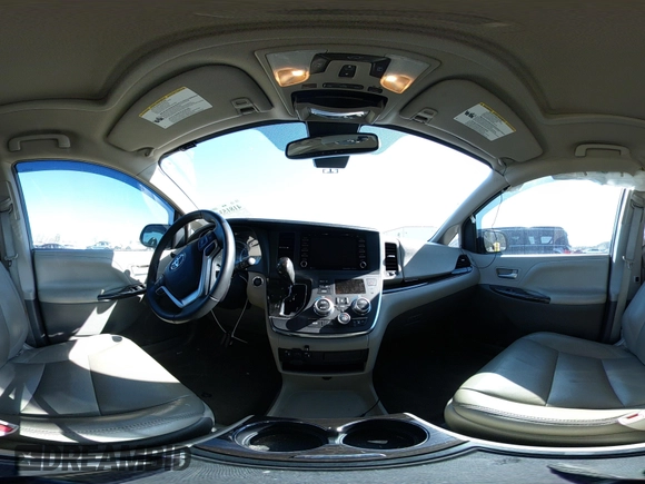 2018 Toyota Sienna XLE Auto Access Seat with VIN 5TDYZ3DC4JS958698, listed as a IAAI auction lot 41815340 with 164,903 mi miles. Bid and sale history available at carsss.com. Image 18.