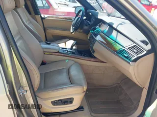 2008 BMW X5 3.0si with VIN 5UXFE43568L024029, listed as a IAAI auction lot 42107247 with 135,607 mi miles. Bid and sale history available at carsss.com. Image 5.