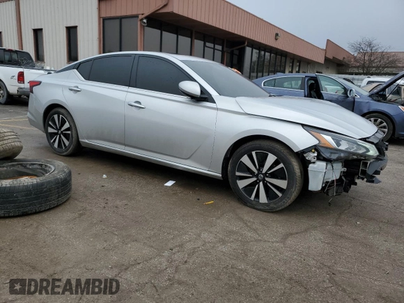 2020 Nissan Altima 2.5 SL with VIN 1N4BL4EV9LC153142, listed as a Copart auction lot 46961535 with 107,548 mi miles and Salvage Title. Bid and sale history available at carsss.com. Image 4.
