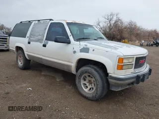 1994 GMC Suburban z VIN 1GKFK16K1RJ701659, wystawiony jako IAAI lot #41847442 z przebiegiem 345 867 mil mil oraz . Historia ofert i sprzedaży dostępna na DreamBid. Obrazek 1.