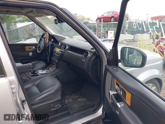 2015 Land Rover LR4 Lux with VIN SALAK2V67FA748019, listed as a IAAI auction lot 41752758 with 129,514 mi miles and . Bid and sale history available at DreamBid. Image 5.
