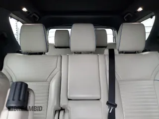 2019 Land Rover Discovery HSE Luxury with VIN SALRT2RK2KA085296, listed as a Copart auction lot 82589034 with 87,146 mi miles and Salvage Title. Bid and sale history available at DreamBid. Image 10.