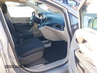 2017 Chrysler Pacifica Touring with VIN 2C4RC1DG1HR519085, listed as a IAAI auction lot 41053786 with 269,605 mi miles and . Bid and sale history available at DreamBid. Image 5.