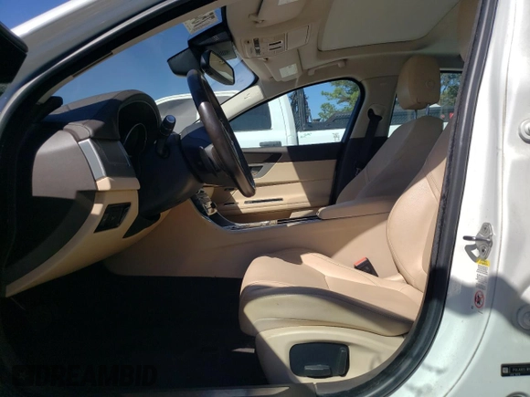 2017 Jaguar XF 35t Premium with VIN SAJBD4BV1HCY29667, listed as a Copart auction lot 75490794 with 59,636 mi miles and Clean Title. Bid and sale history available at carsss.com. Image 7.
