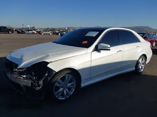 2013 Mercedes-Benz E-Class E 350 Luxury BlueTEC with VIN WDDHF2EB5DA675484, listed as a IAAI auction lot 41522495 with 99,618 mi miles. Bid and sale history available at carsss.com. Image 18.